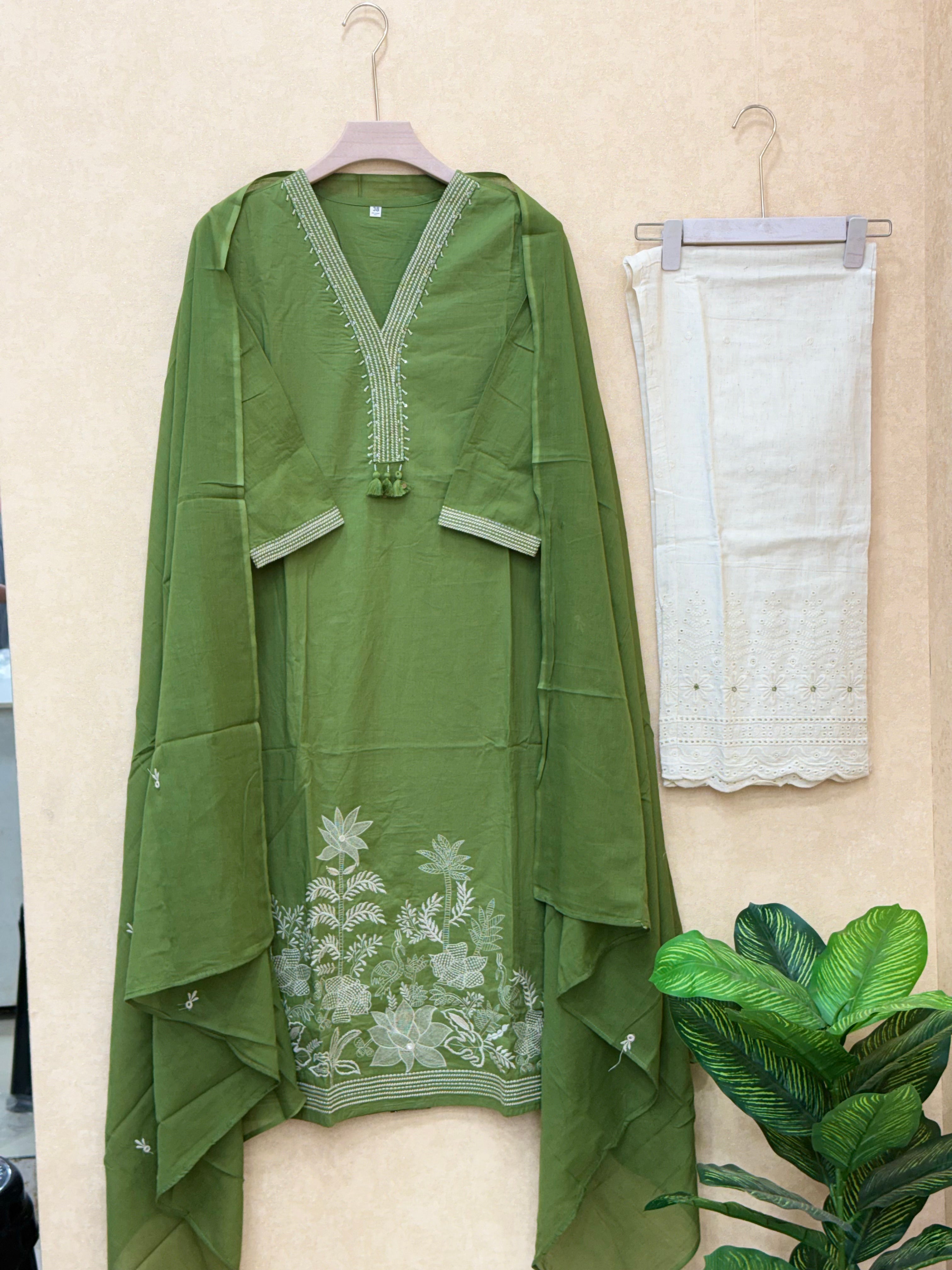Leafy Green Churidhar