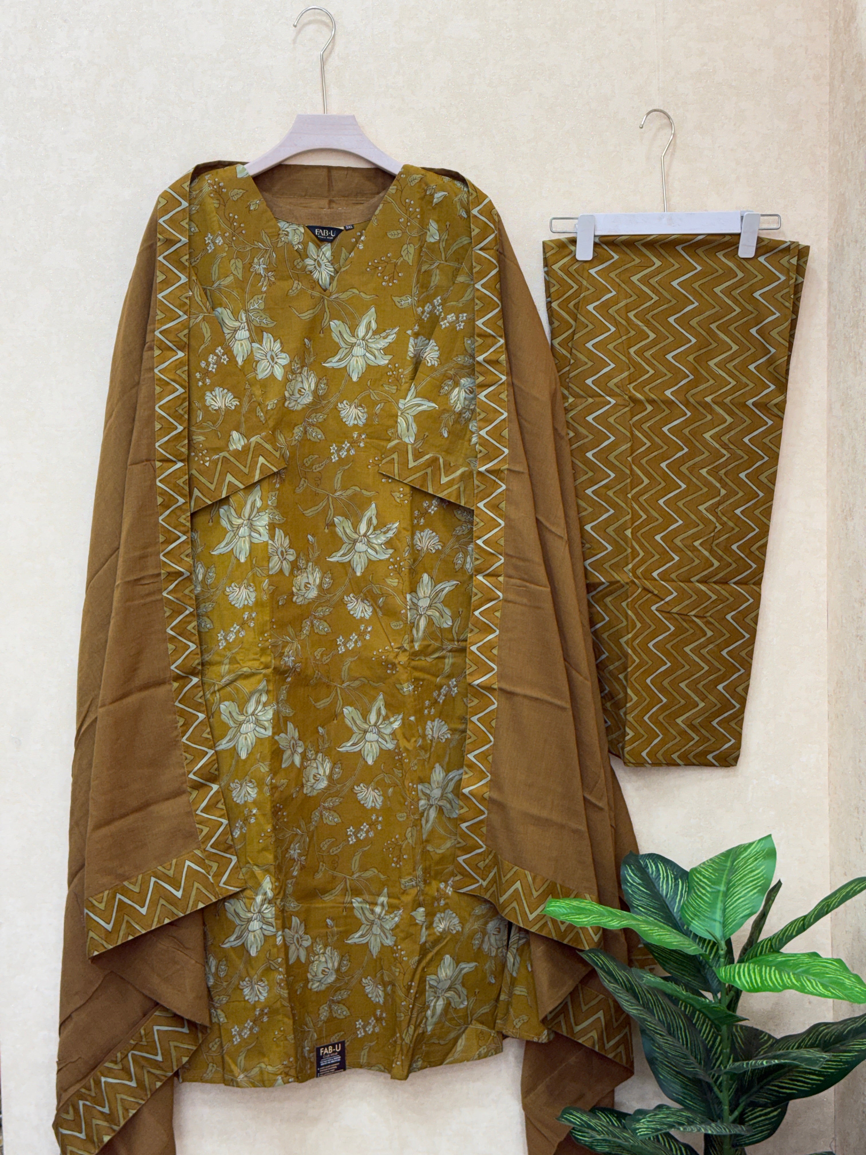 Golden Floral Set