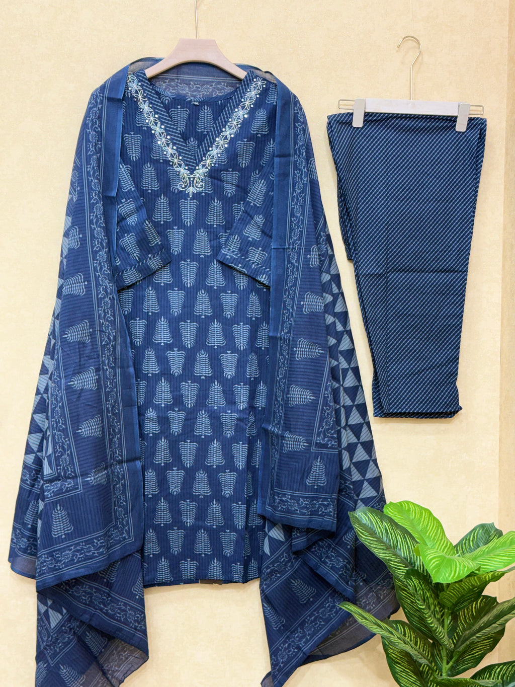INDIGO PRINT SUIT